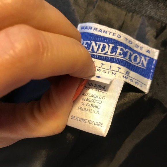 Pendleton: Classic Vintage Gray Virgin Wool One Button Blazer Sz 8P - Picture 9 of 9